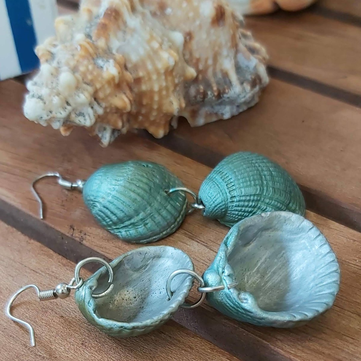connie_malim's tweet photo. #CraftHour Good evening! I'm back at last and back with my new collection up on my Etsy. https://t.co/WTDzcqPScM - would love to hear some feedback on the new designs 🌊🐚 #supportsmallbusiness #supportlocal #madeinnorfolk #womaninbizhour https://t.co/HD8XOOFkXL