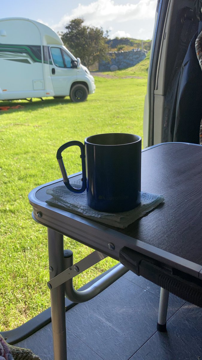 purplemeg188's tweet photo. Morning cuppa #trearddur #Anglesey #bestsleepoftheyear https://t.co/ZdRZoBtDXY