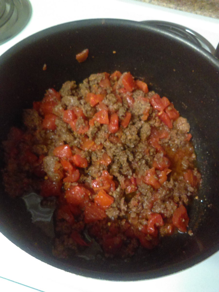ToreyPhillips4's tweet photo. This Hamburger Meat Rotel Dip! I just added Garlic Salt, Little Seasoned Salt, of Course Black Pepper, and added some Louisiana Hot Sauce make it a little spicy dip as well. 1 can of diced tomatoes as well. This recipe is so simple to make. https://t.co/QxExyL2pQc