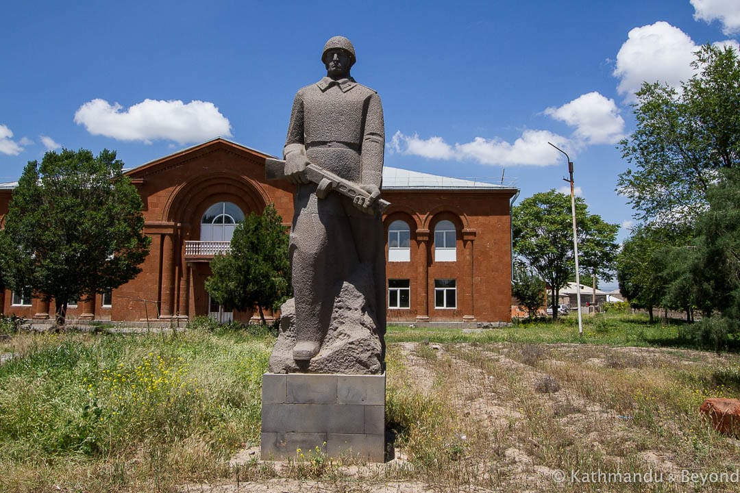 DianeCapri's tweet photo. #Photo: Monument to Victims of the Great Patriotic War in Sardarapat, #Armenia #travel #sovietmonument https://t.co/fpP4DyEd1v via @KathmanduBeyond https://t.co/YV7dF6TFKU