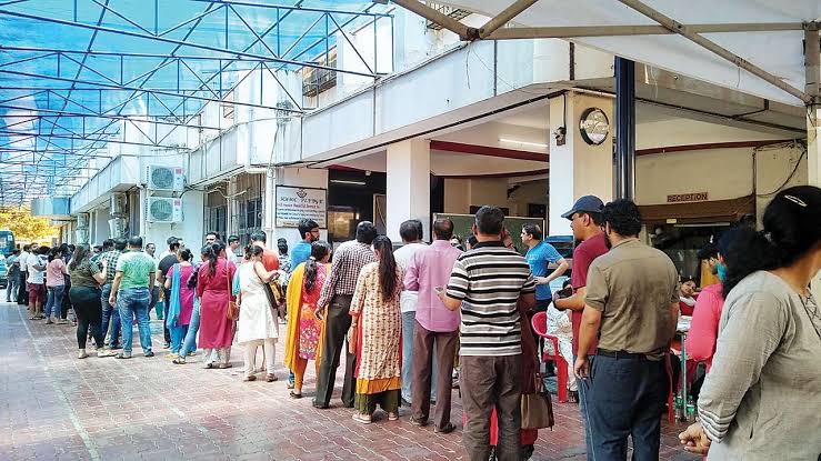 Lucasino360's tweet image. Arsenal fans; waiting for Chelsea to beat Man U so they can drag Dj cuppy #MANCHE