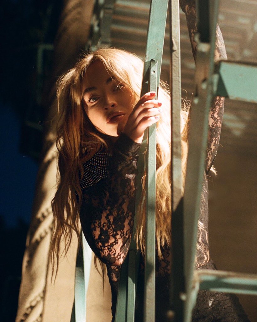 margaretbrina's tweet photo. happy birthday to #SingularAct2, an album that has helped me get through so many things. @SabrinaAnnLynn thank u so much for sharing this amazing songs with all of us, for being so open, honest and vulnerable. i love u and this album more than u’ll ever know
#1YearOfSingularAct2 https://t.co/AamZKSOAAZ