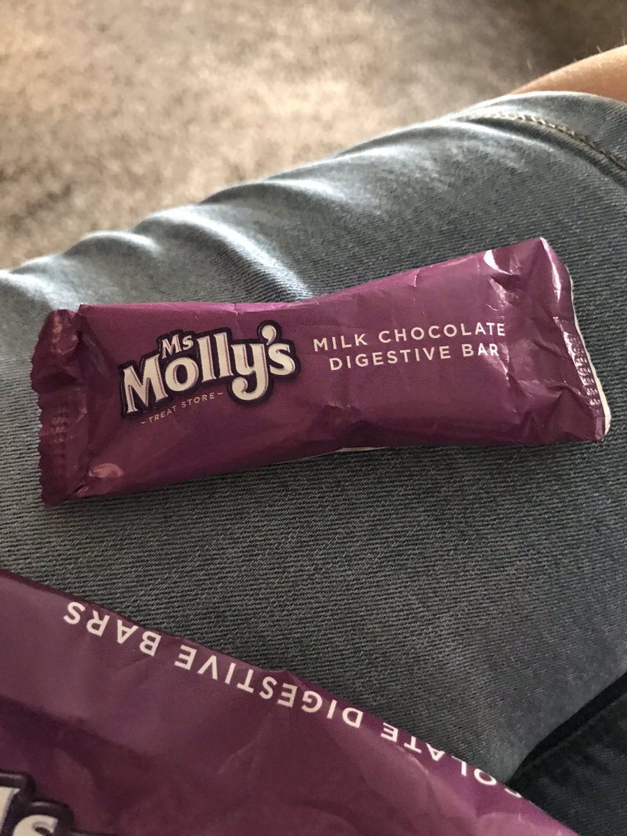 tracy_gafney's tweet photo. @Tesco  I get it Miss Mollys  is a value range  but where’s my chocolate  why is the whole bag just filled with air    I know I’m meant to be in a diet but 🤷‍♀️😳 https://t.co/RTQDAZPtAJ
