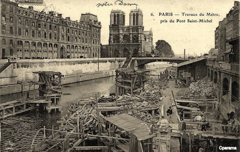 CH_Laval's tweet photo. On se plaint toujours des travaux à Paris mais dites vous que la construction du métro parisien a ressemblé à ça : https://t.co/5isJ28nQra