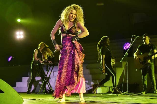 Shakira57750464's tweet photo. من عامين عادت شاكيرا إلي مسقط رأسها بارانكيا لأداء حفل افتتاح ألعاب أمريكا الوسطي والكاريبي .. ⁦❤️⁩⁦❤️⁩ 
#شاكيرا #شاكيرا_بالعربي  #Shakira https://t.co/aCdpszmauS