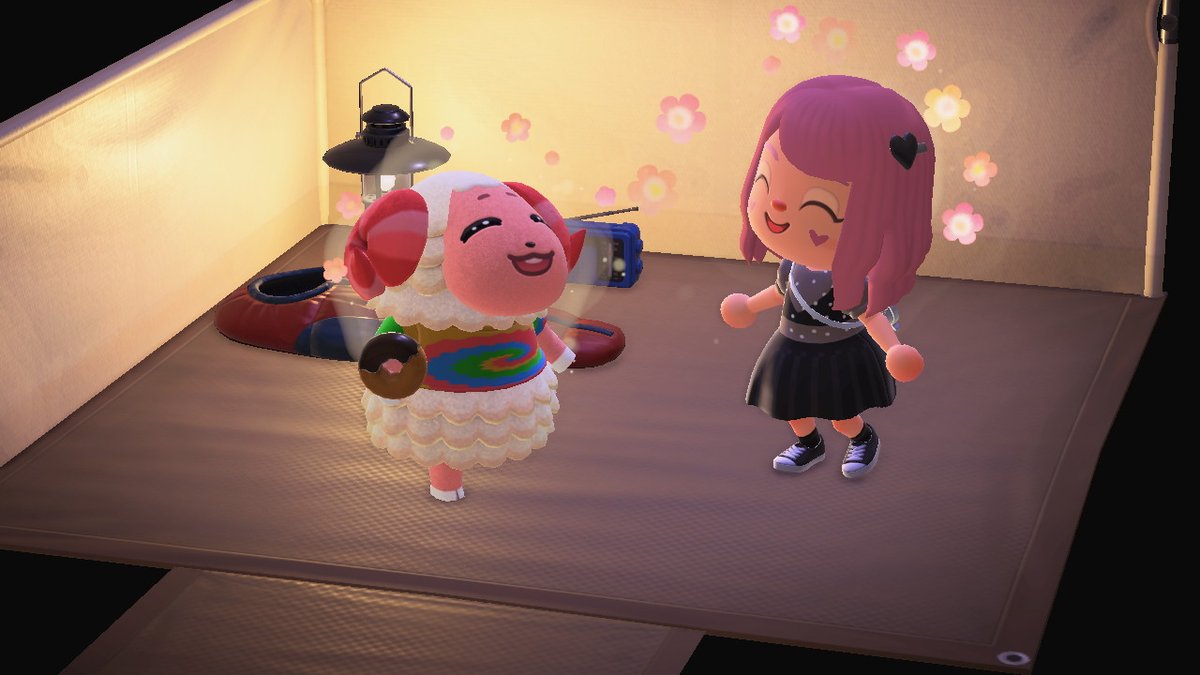 moonlsland's tweet photo. Omg look who is here🥺😍

#acnh  #acnhvillagertrade #ACNHDesigns #AnimalCrossingNewHorizons    #acnhtrade #ACNHDesigns #acnhturnips #acnhgiveaway #acnhinspo #animalcrossingqrcodes #dodcode #villageratcampsite https://t.co/KBehBBSUnl