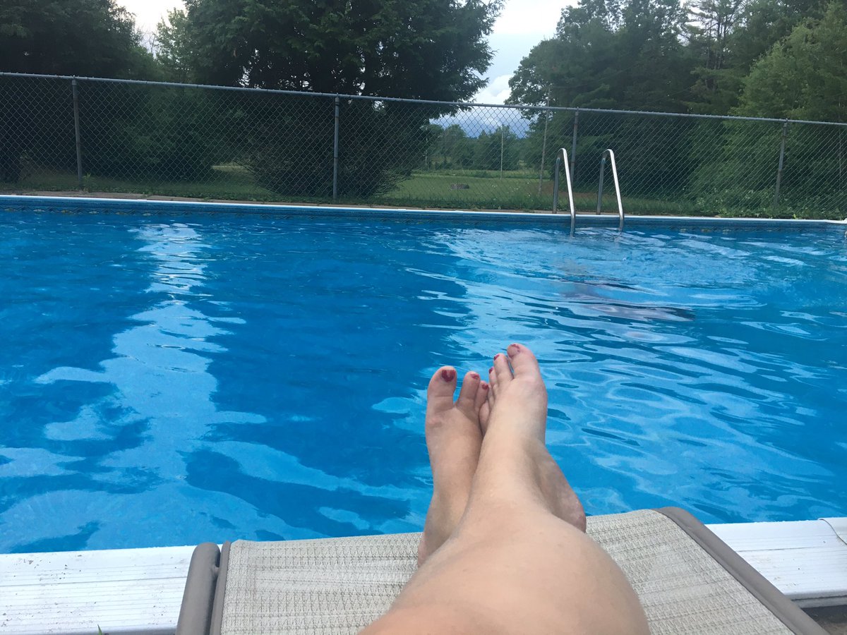TepRichardson's tweet photo. A few days away at the family cottage with my bubble people to soothe the mind and soul. Didn’t realize how much I needed the break. #MapleAcres #MentalHealthMatters #TakeABreak #RestandRecharge https://t.co/S7K22ixa3x