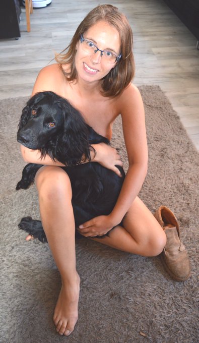 Sunday morning #cuddle with my Pip. 🥰🐶 Best way to start the day! #NormalisingNaturism #nakedselfie https://t<a href="/tag/cuddle"class="tags">#cuddle</a><a href="/tag/nakedselfie"class="tags"><span>#nakedselfie</span></a><a href="/tag/normalisingnaturism"class="tags"><span>#normalisingnaturism</span></a>