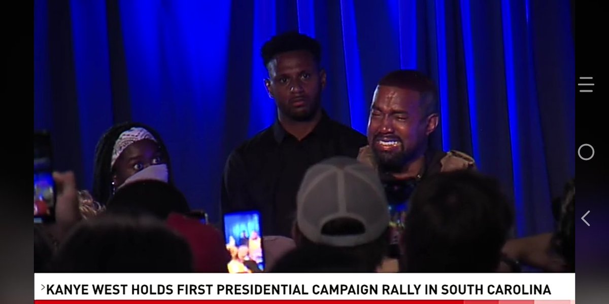 @DonCheadle Check out the guy behind Kanye 🤣