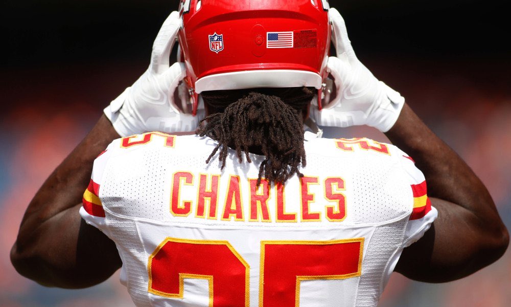 MahomeSZN's tweet photo. One of the best to ever do it @jcharles25 https://t.co/J3WWfI30hH
