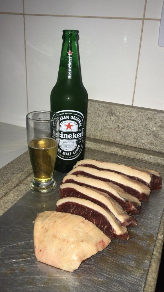 ArrielGabriel's tweet photo. Bão e vcs ? https://t.co/IiX2jq8gWt