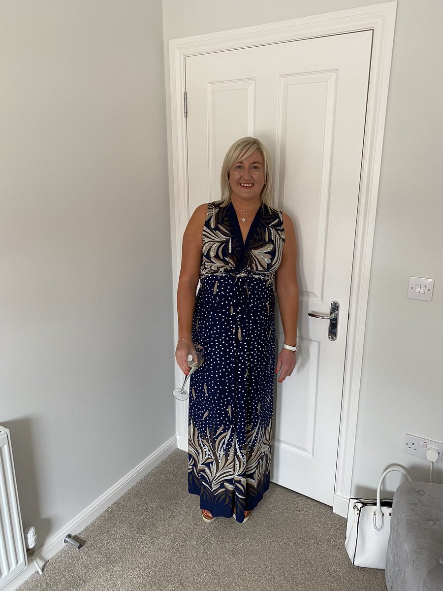 jimthetim79's tweet photo. Happy birthday to my gorgeous wife ๐๐ #impunching ๐๐ https://t.co/p7sVRS1hSs
