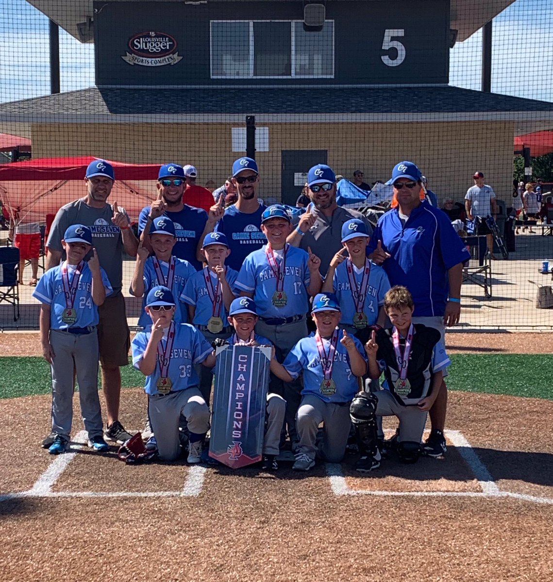UncommonCoach19's tweet photo. Congratulations Game Seven 9U - Rader...Gold Bracket CHAMPIONS of the JP Sports Mid-Summer Classic at the Louisville Slugger Complex in Peoria!  And a prayer with the opponent after the final game to top it!  Way to go Legacy! https://t.co/fdZgIoYpJh