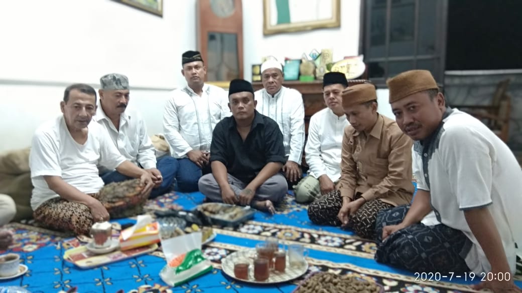 Kelompok Radikalis tidak boleh dibiarkan. Karena kalau kita diam akan ada negara di dalam negara. Hancur negeri ini.

#PecatASNkhilafah