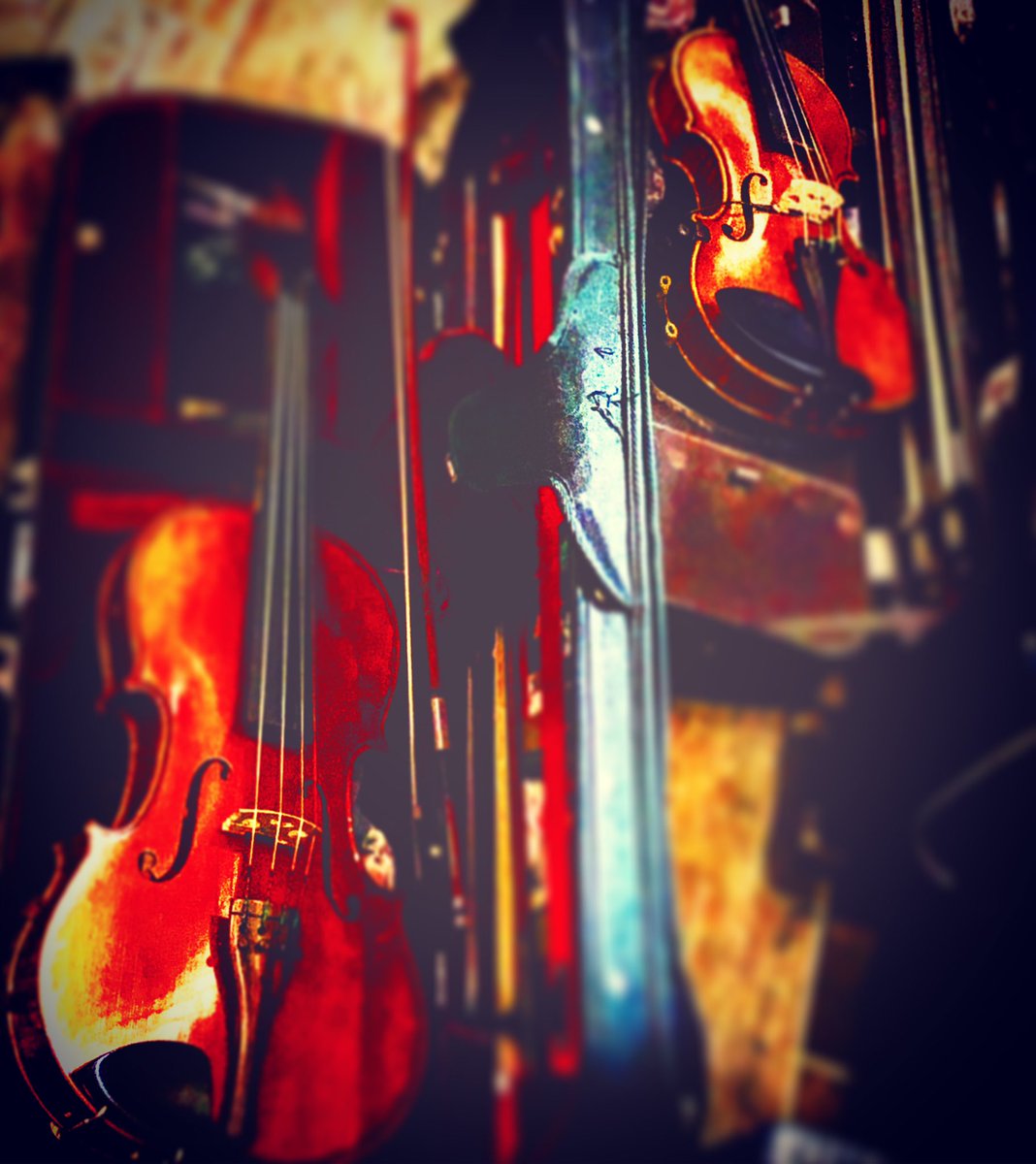 torberge's tweet photo. Back in studio..👍🏻😎🖖🏻 #recordingstudio #studio #singersongwriter #violin #bratsj #acoustic #guitar #cordoba #trerik #birkencompany #elverum https://t.co/1ZqM6jMZFL