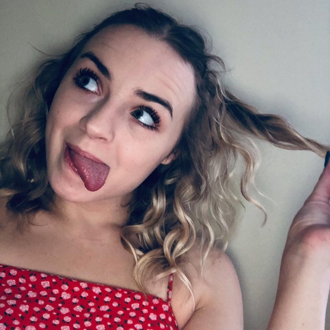 #NewProfilePic https://t.co/cmwJLlhoL8<a href="/tag/newprofilepic"class="tags">#NewProfilePic</a>