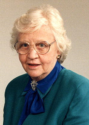 PLASTAUK's tweet photo. Anne Bryson Sutherland MD, FRCSEd (7 January 1922 - 27 March 2011) – the first female consultant plastic surgeon in the UK and the only female president of @BAPRASvoice (1/9)
#plasticsurgery #womeninsurgery #historyofmedicine #historyofsurgery https://t.co/tYeUG29Nny