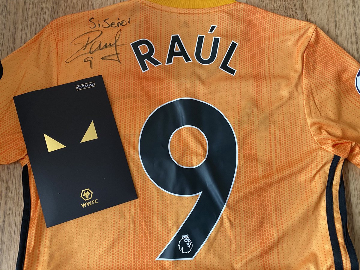 signedwolves's tweet image. RAUL JIMENEZ // *FREE WOLVES FACE MASK*

Brand new shirt specially signed by Raul Jimenez with ‘Si Señor’

Only £199.99!
£2.90 Tracked UK postage or free collection in the Wolverhampton area.

🐺

#WWFC #WolvesFC #Wolves #WolverhamptonWanderers #WolvesAyWe #RaulJimenez
