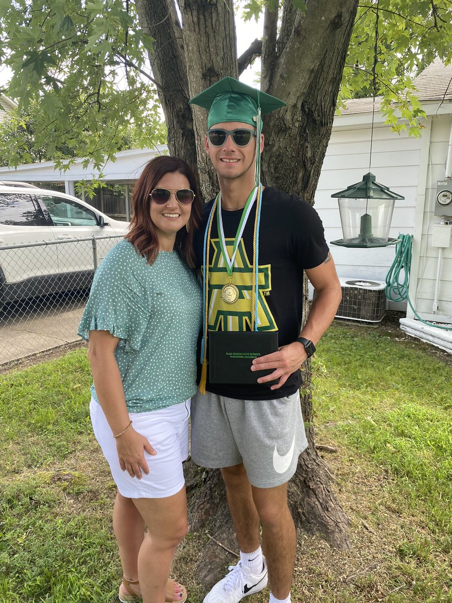 Gilm0reGirl's tweet photo. Well it was hot and there was a lot of sweat but Graduation was a success. I’m thankful he was able to have a graduation even if it is in the middle of July!!! Official 2020 graduate... love u Bray!!!@brayden_gilmore https://t.co/jcli4qlr9n