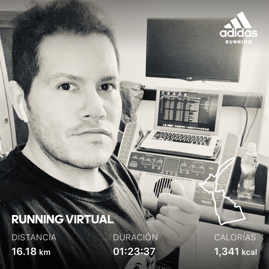 JI_VERA's tweet photo. 🏃🏻♂️⚪️🔴⚫️ @runnersplusmx #run #runner #running #runnersplus #adidas #adidasruntastic #adidasrunning #adidastraining #mexico 🇲🇽 #fasterthan 🌏 #indoor #StayHomeStayFit #HomeTeam #HomeTeamHero @luismtzroman @adidas_ES #weekendlongrun https://t.co/kGZU7cCz9F