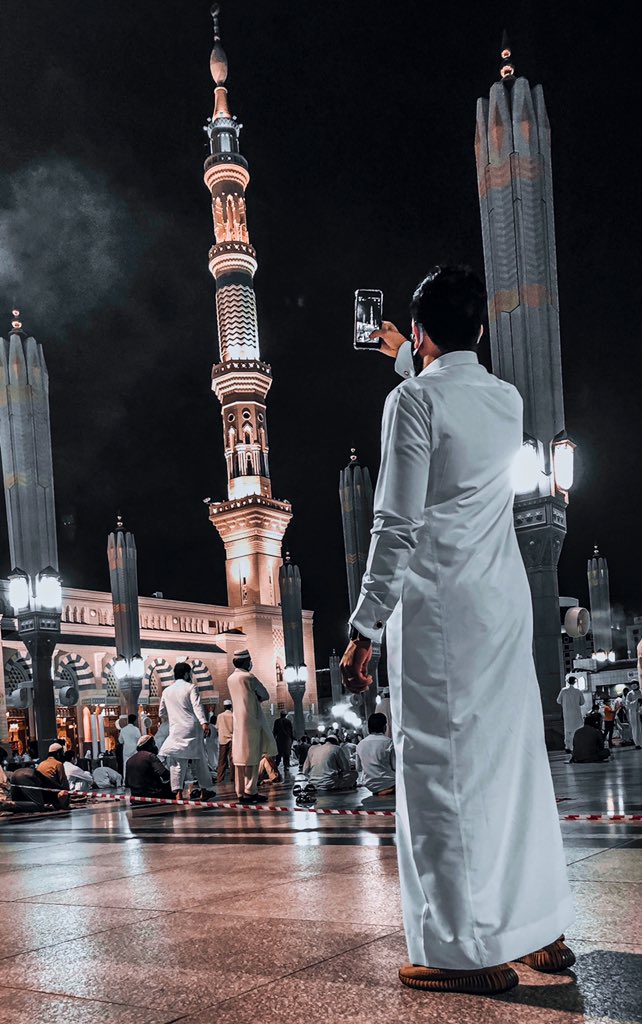 sami05445's tweet photo. لا تترك أي شيء في قلبك ضد احد ؛ سامح واغفر وتجاهل وأحسن الظن فالحياة لحظات تستحق أن تعيشها براحة ثم ترحل.

#تعليقاتكم_ودعمكم_تسعدني❤️🙏🏻🌹
#المدينة_المنورة ❤️
#تصوير_ايفون8بلس https://t.co/wEGqFxGpWL