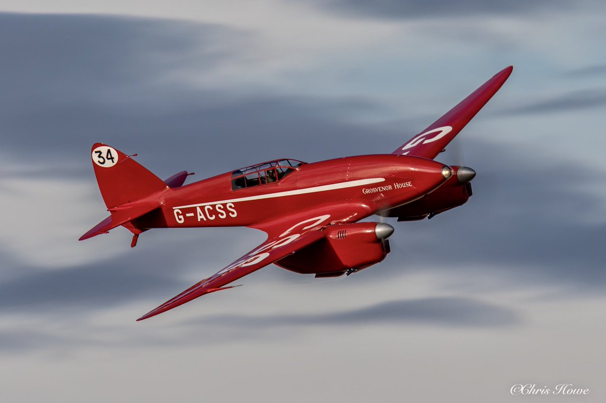 cjh3051's tweet photo. Comet incoming #avgeek #avporn #aviation #aviationphotography #aircraft #airshow #canonaviation #dehavilland #dh88 #comet #liveforthestory #planespotting #photography #potn #sigmauk #sigmaphoto #teamcanon #vintageaircraft #shuttleworthcollection @vintageavecho https://t.co/sjhmT52msp