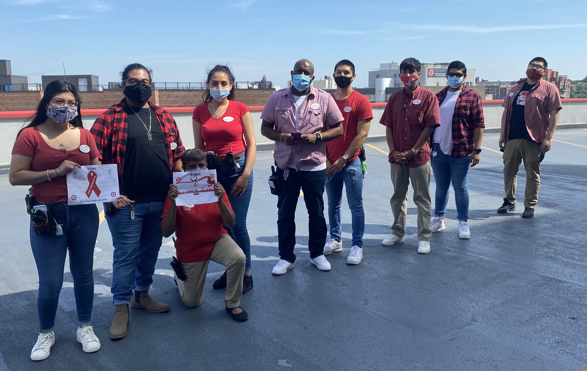 MannyTGT28's tweet photo. #T1344 #RegoEgo Team Supporting the 35th Annual AIDS Walk Event!!! Closing Leadership/ Fulfillment/ AP Team 💪🏽 🔥 🔥 #VirtualAidsWalk #Target #Rego #NYC @KellyMcGarrity @NicoleTonnessen https://t.co/oPFGv0rtap