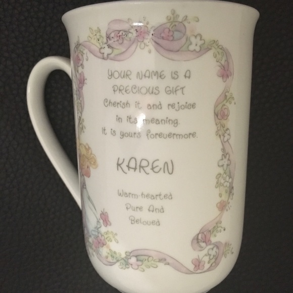 EmilyMoore2020's tweet photo. The actual name "Karen" means: warm-hearted, pure and beloved. #stopsayingkaren #karenisaname #stopracism #stopspreadinghate #spreadloveinstead #kindnessmatters #bekindalways #bekindlikearealkaren❤️#Karens #KarenOfTheDay #KarenOfTheYear #RealKarensCare #RealKarensAreKind #Peace https://t.co/vz2tv1TCWS