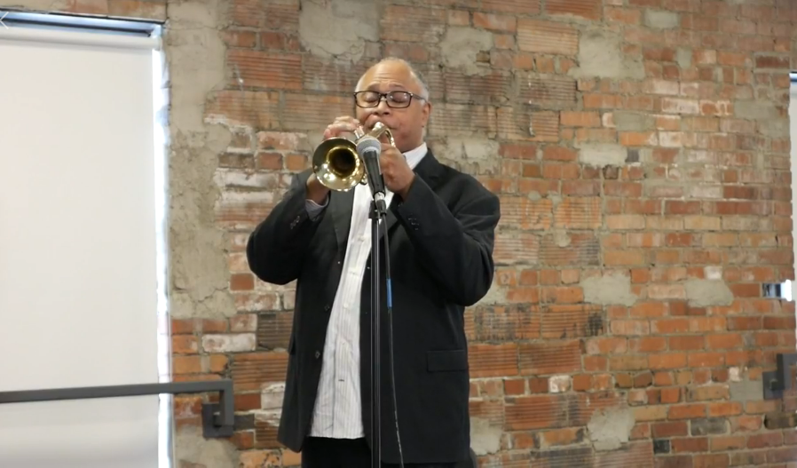 calmingspectrum's tweet photo. I'd like to thank @byronstripling and @jazzartsgroup for another wonderful Sunday of Offstage Live. #livejazz #livemusic #DigitalEdu https://t.co/JtTy2UfWy0