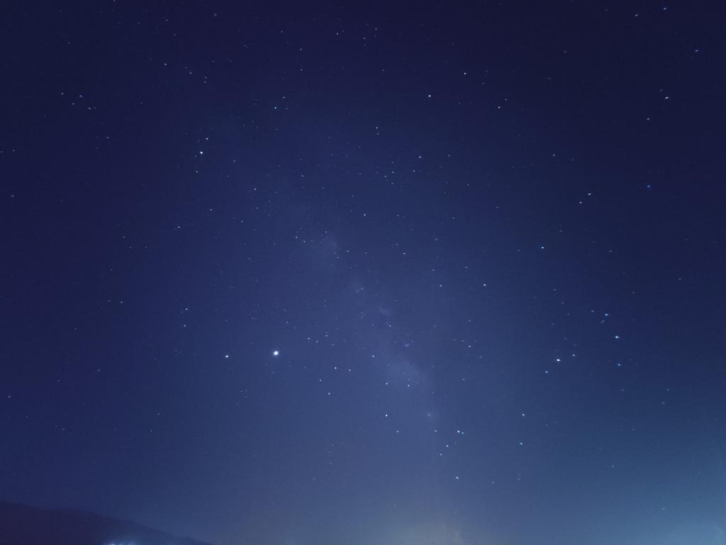 a1iyusef's tweet image. Tonight's sky view on Wide and Ultrawide
#promode #xiaomi #mi9