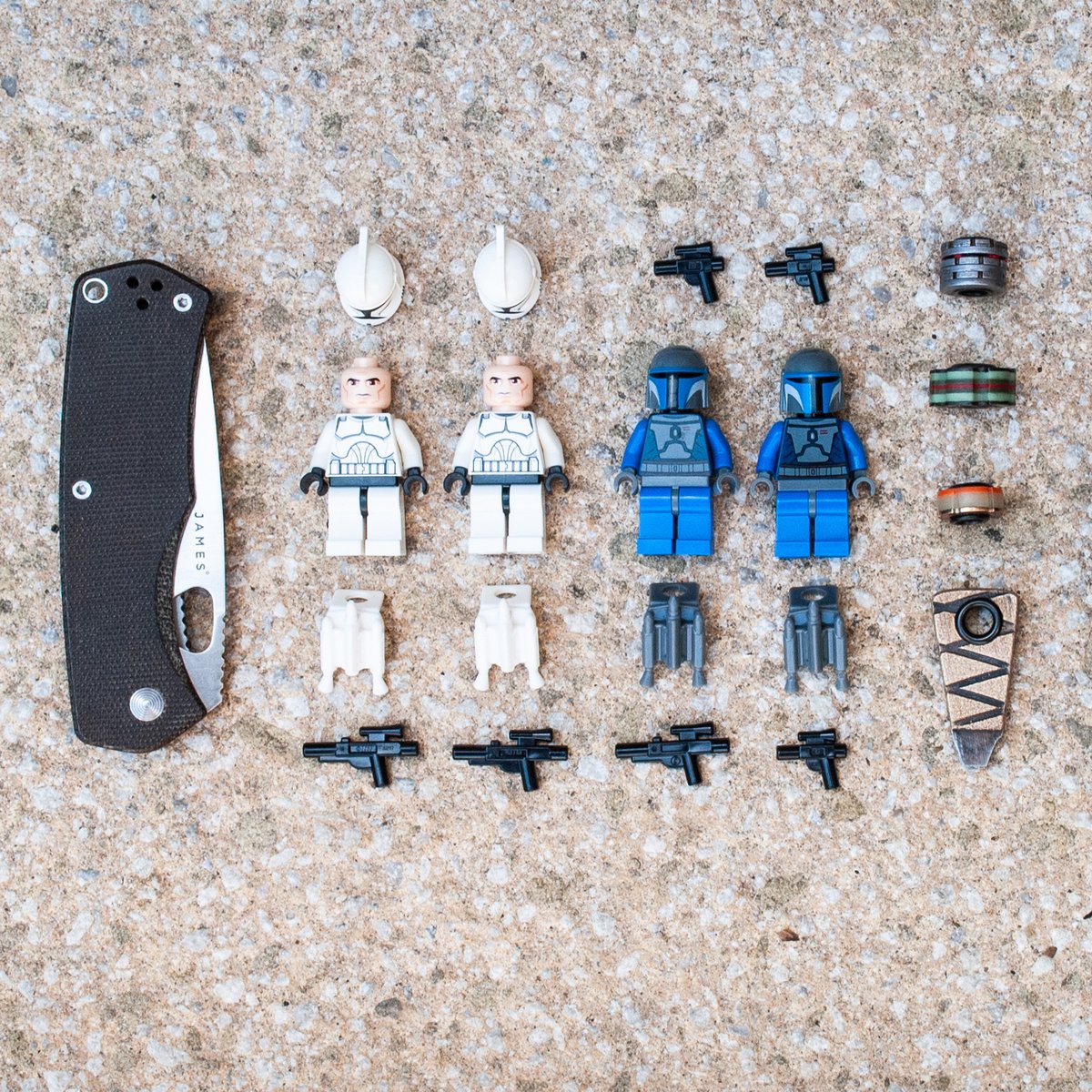 packconfig's tweet photo. ||| SORT, MAKE, PLAY
If there’s one toy that has stood the test of time, appeals to a wide range of generations and provides some much needed downtime by keeping our eyes off a screen… it's Lego! Get yours here https://t.co/ytofMSNQCs
#lego #legostarwars #mandalorian #bejames https://t.co/PrnC8LsEZ0