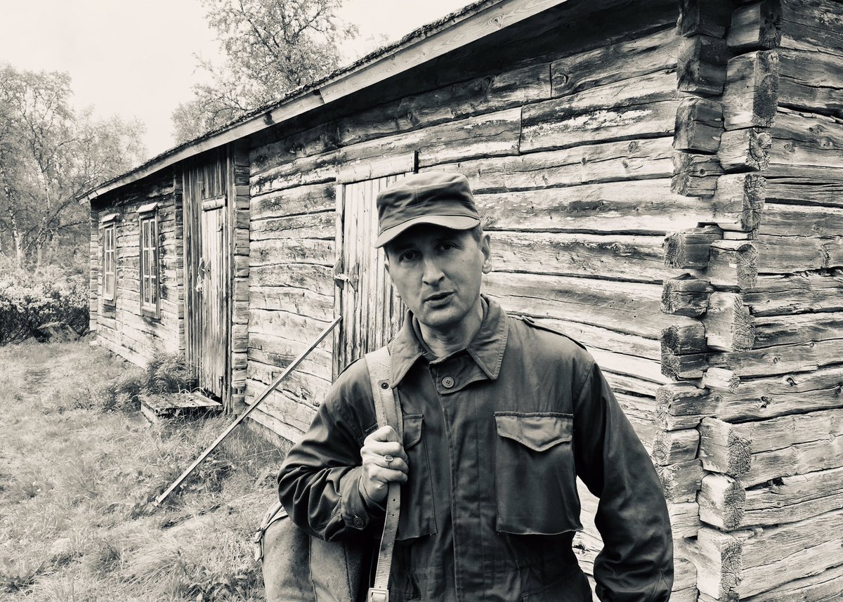 LarsGyllenhaal's tweet photo. #SFHQ base #Sepals3 in #Swedishlapland today, one of a dozen #ww2 #Allied bases in the mountains of #Sweden. This photo shows me holding my last 75th anniversary speech in one of the uniforms used by the #sepals rangers. #oss #soe https://t.co/DeL3tAjkYa