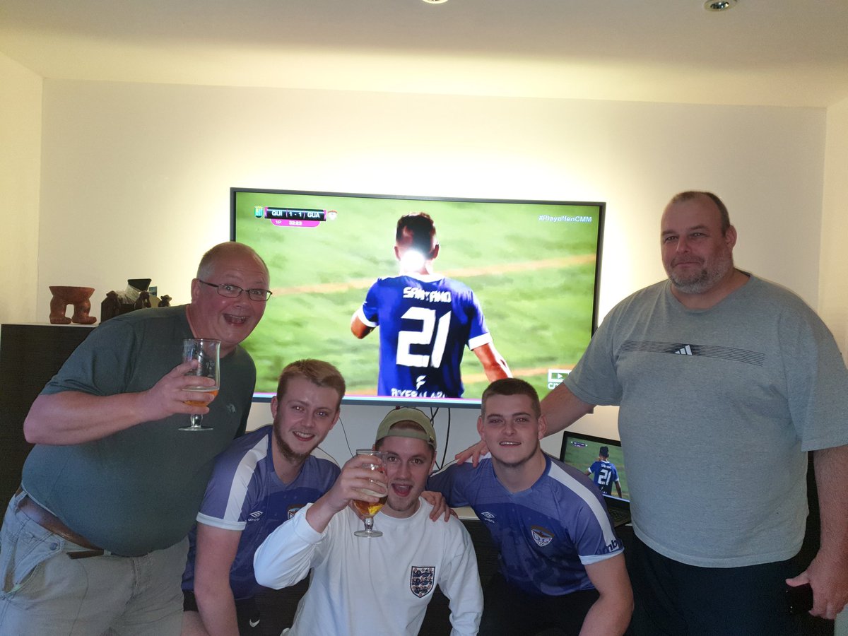 mattgreen705's tweet photo. @deporguada supporting from watford England #ratatatatatatata https://t.co/MsqzWd3yTb