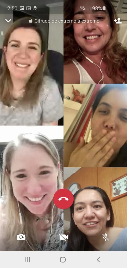 margagual's tweet photo. Gran sesión de celebración 🎈y conspiración 🔮 con las brillantes @LoleMac @melania_guerra @SandraLpezVergs @AlmaCristalHM
Las extraño amigas!! 💫 #SDL2017 https://t.co/CKSmKvI8NU