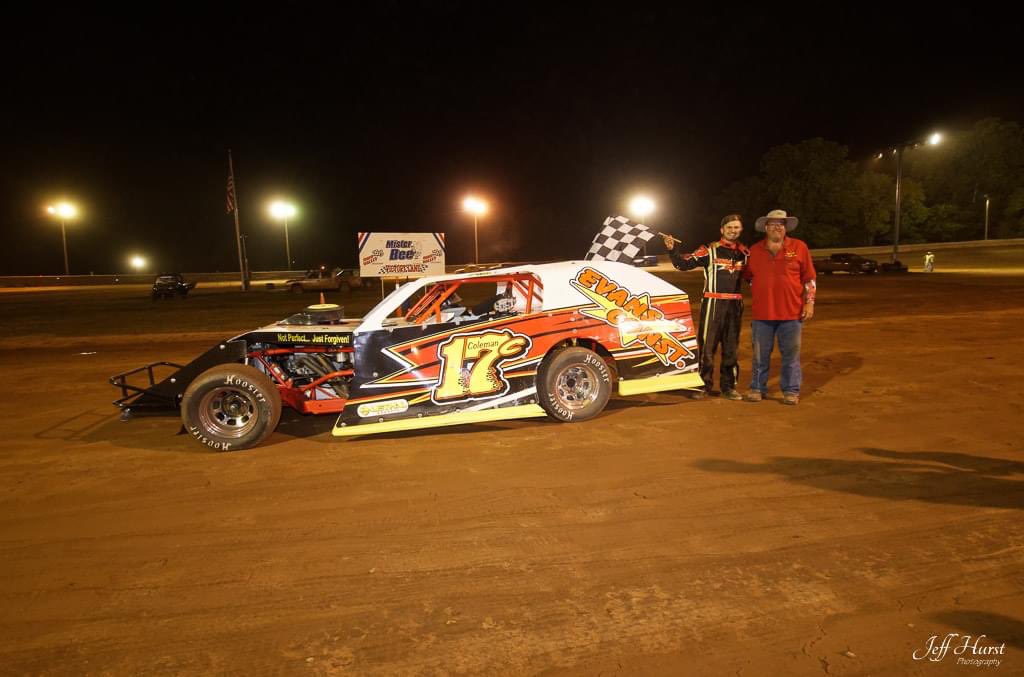 Robbie Evans tweet media