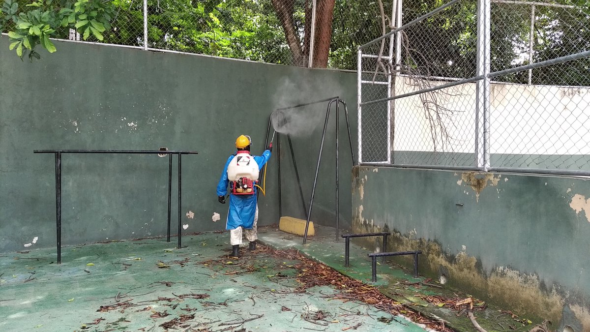 SistemaCarabobo's tweet photo. Comisión del Sistema Integrado Carabobo, realizó jornada de desinfección,  #MunicipioValencia, Parque Kerdell
167 áreas desinfectadas 
08 personas beneficiadas
Presentes 
#PCCarabobo
#BomberoCarabobo
#Barrionuevotricolor
#GestionDeRiesgo
#CEFOSIEM
@carabobogb
@alc_valencia https://t.co/HijYXa699g