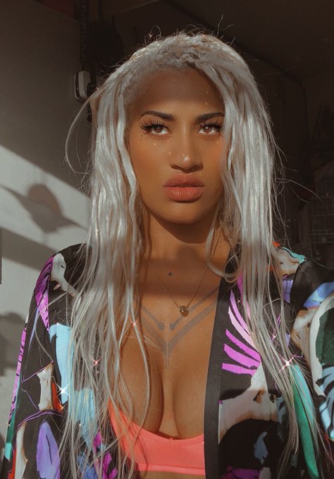 My mother calls me Samantha when I&rsquo;m naughty... https://t.co/O20Pop1aaq<a href="/tag/gaynight"class="tags"><span>#gaynight</span></a><a href="/tag/girlznight"class="tags"><span>#girlznight</span></a>