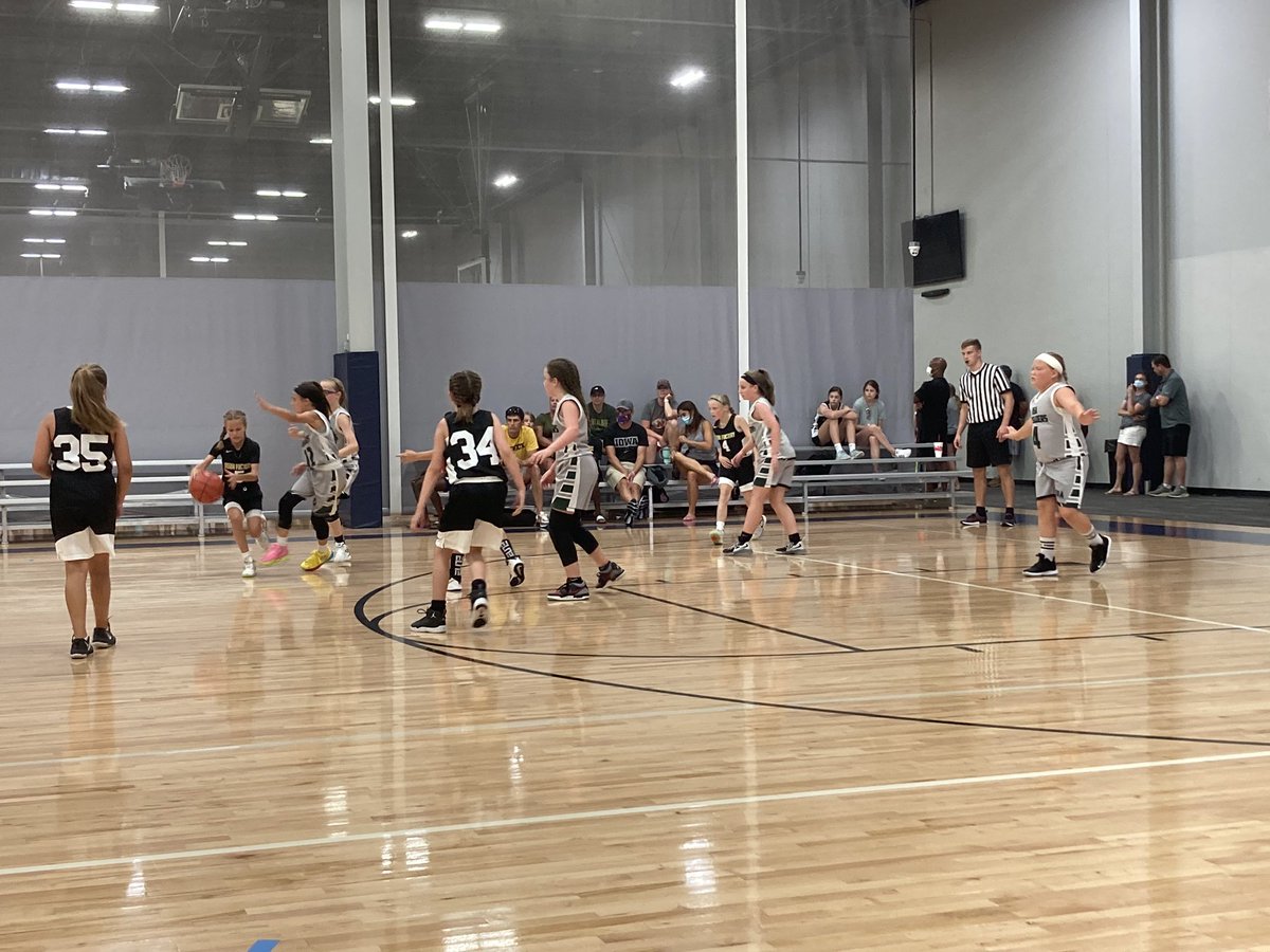 CoachBoeck's tweet photo. Congrats to @NebraskaAttack 4th Red on their win against 4th National @crusader_girls in the championship. It was a hard fought game and you challenged us from the jump. Love tough competition and making girls better! Til next time #MakingGirlsBetter #HighLevelCompetition https://t.co/mV0TeSlKZh