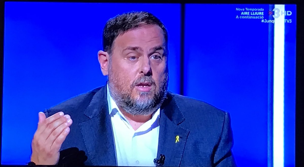 myriammoysset's tweet photo. Com trobava a faltar escoltar-te de nou!!!! 💪🏻💪🏻💪🏻 @junqueras nous mots 😂😂 #Hosti #Flipar 😂😂😂💦 #JunquerasTV3 https://t.co/yXKoI65azO