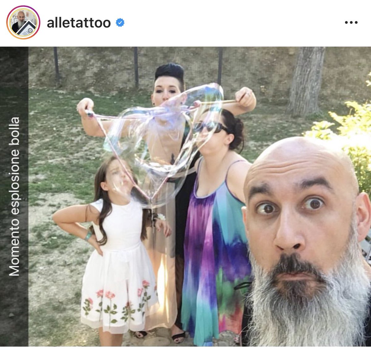 AlleTattoo's tweet photo. #bolle #bolledisapone #bubbles #soapbubbles #love #bubbleshow #magia #photography #bhfyp #bubble #darmstadt #steampunk #artistadistrada #steampunkbubble #steampunkclown #seifenblasen #animazione #bulles #bubblesoap #soap #b #airsoft #vintageclown #bubbleworld https://t.co/zbSwcxN0dP