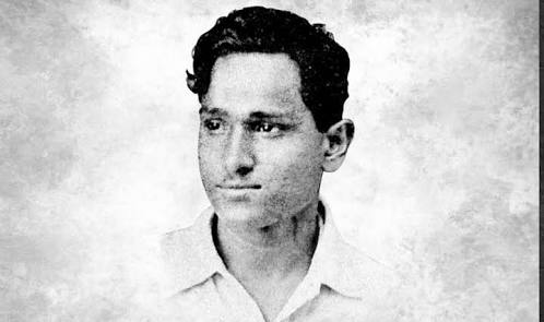 ankurm_official's tweet photo. नाम- बटुकेश्वर दत्त 
जन्म - 18 नवंबर 1910 
मृत्यु - 20 जुलाई 1965)
स्थान- वर्धमान (पश्चिम बंगाल)
स्वतंत्रता संग्राम में अहम भूमिका निभाने वाले भारत माता के वीर सपूत बटुकेश्वर दत्त की पुण्यतिथि पर शत्-शत् नमन। 🇮🇳🙏🏻

We remember #BatukeshwarDutt on his birth anniversary. 🙏🏻🇮🇳🙏🏻 https://t.co/VAxURmbRvu