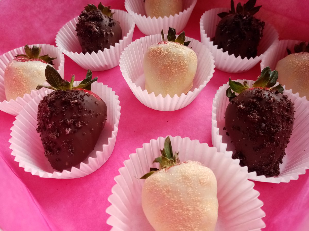 Eastsidedelight's tweet photo. Order some Delicious chocolate covered strawberries!! All based in East London. DM FOR ANY ENQUIRIES
#Chocolatestrawberries #Foodie #strawberries #desserts #yummy https://t.co/a9RWR25EzA