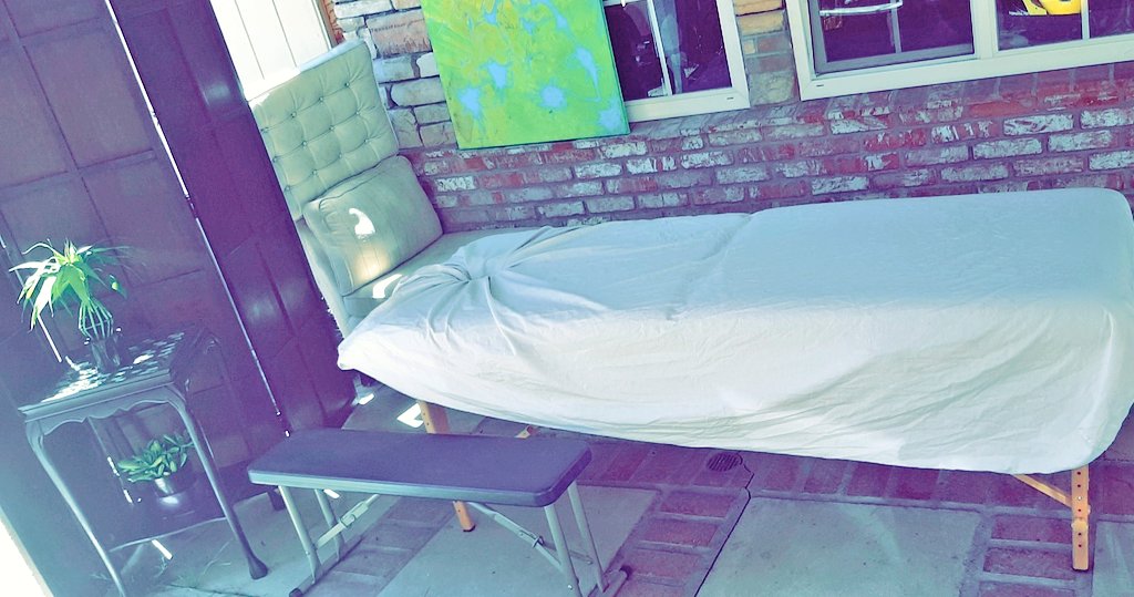 TheBLEUisSKY's tweet photo. This is a temp space...
#massage #LosAngeles #RealTime #deepTissue #sportsmassage #PhysicalTherapy #musclestretching #artist #Anatomy #dominateYourTension #dominateThoseKnotts #pinchedNerves #sciaticNerve
🙌👏👐🤤😴🤝 https://t.co/LmhnW9lTch