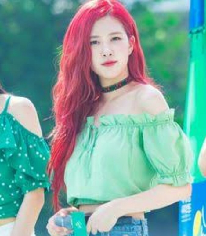 Minnie que ama a Rosé and Lisa tweet media