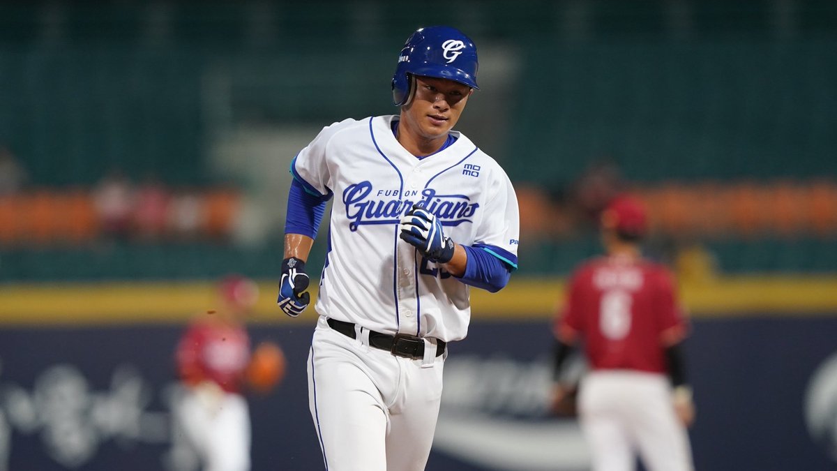 FubonGuardians's tweet photo. In the 2017 #CPBL Draft, the Guardians selected a total of seven players, including infielder #23 Chin-Hao Yang (1st round), outfielder #93 Pin-Chieh Chen (2nd), right-handed pitcher #37 Kuo-Hua Lo (3rd), and infielder #46 Kuo-Chen Fan (5th)!

#ItsTime #DraftPreview https://t.co/Kpto7JKpsm