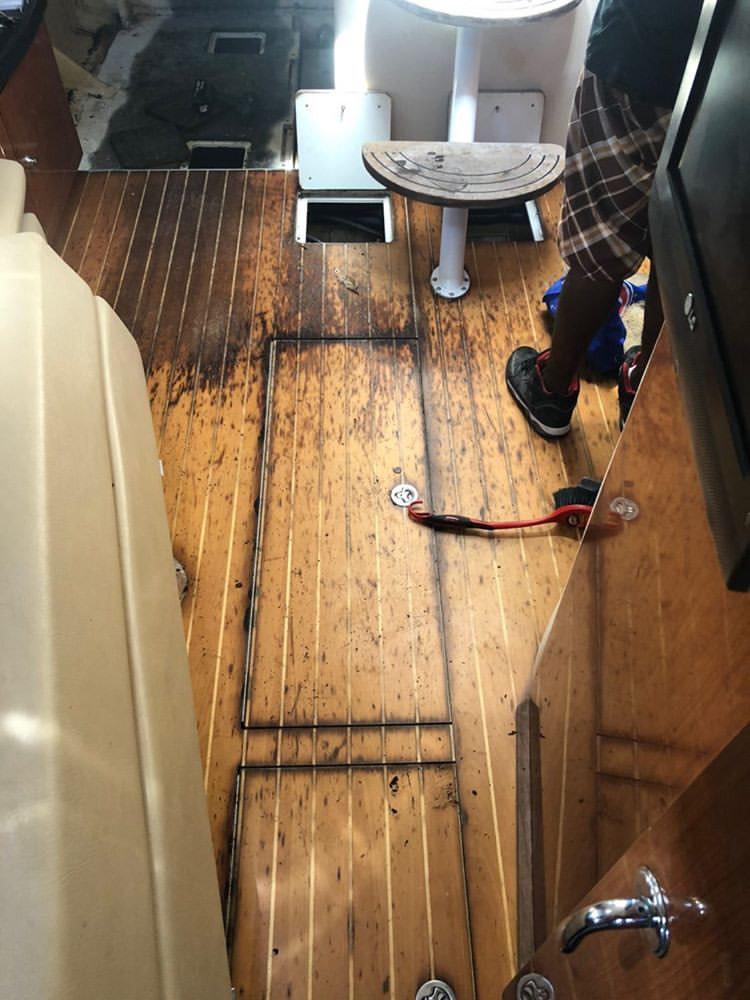 seadek's tweet photo. Wow! #SeaDek sheet material really made a huge difference on this customers bo... https://t.co/RuGZ8LJ5Xf
@waldyguzman_ #genuineseadek #seadeked #marineflooring #industryleader #boating #nonskid #nonslip #antifatigue #trustedbythebest #innovation #carpetstinks #sheetmaterial #DIY https://t.co/N4f5dZRuS5
