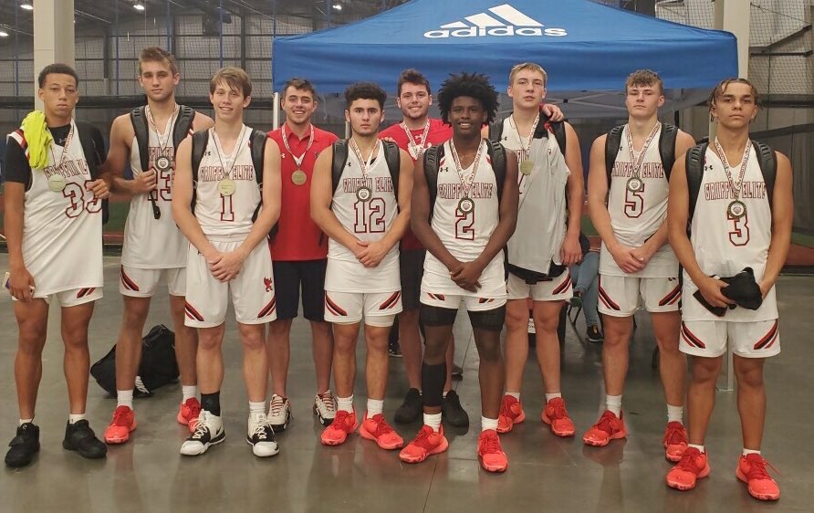 Great weekend with the program going 9-1 combined in only our second weekend together. Safe travels to all our families. Enjoy the week off!