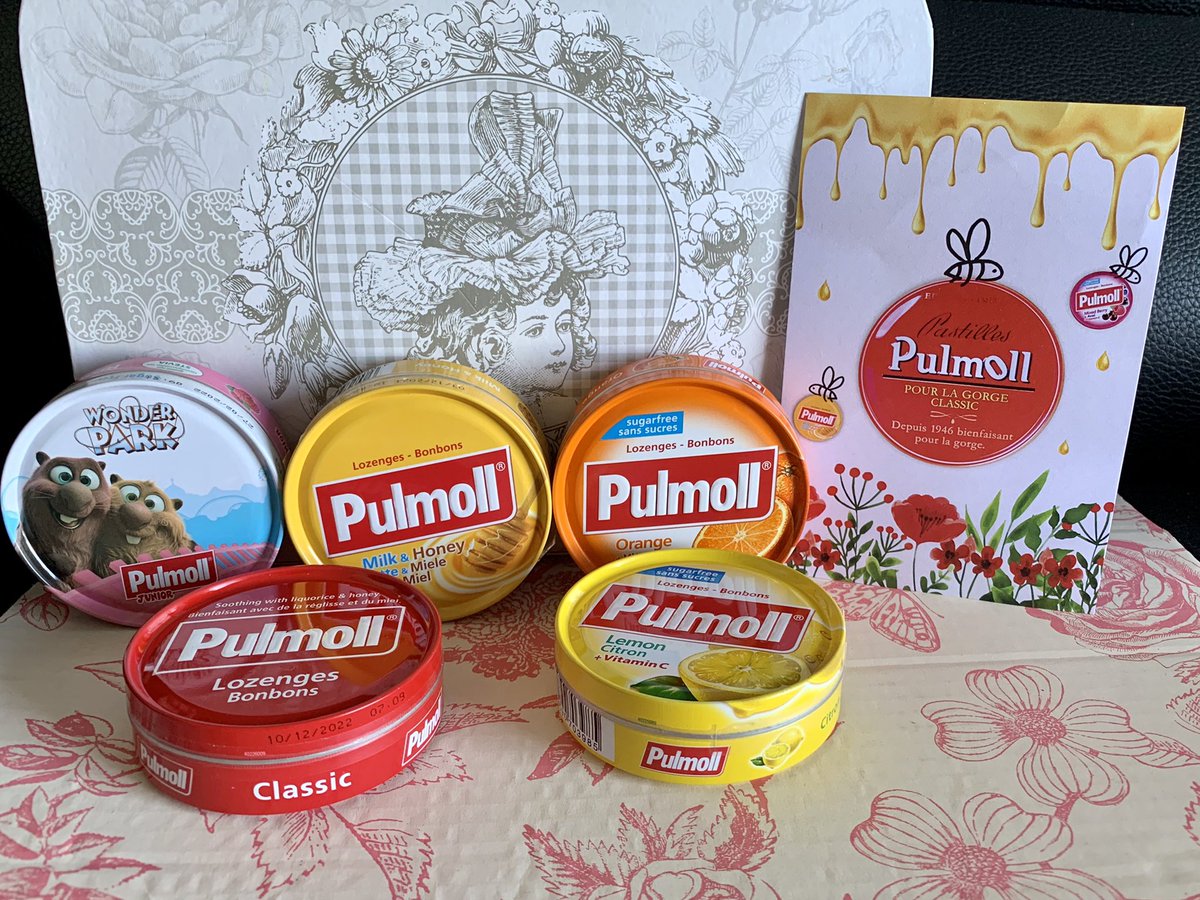 kimilyan13's tweet photo. J’ai reçu 5 boites de pastilles offertes par la marque que je remercie.
-miel/réglisse (rouge original)
-citron
-Orange
-miel/lait
-framboise (junior) avec un joli packaging décor du dessin animé Wonder Park. #pulmoll https://t.co/FlmETILBp4