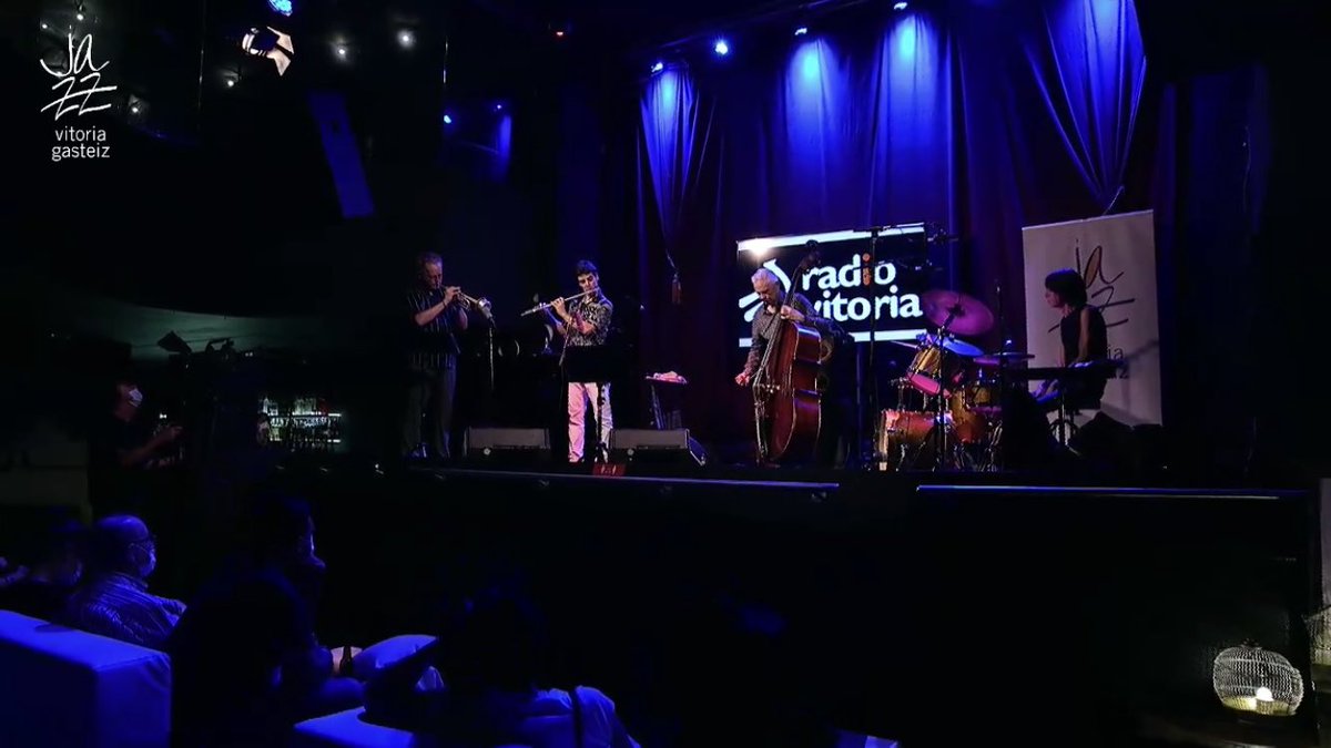 clubdejazzradio's tweet photo. No debería ser necesaria una pandemia para que los grandes festivales ibéricos se acuerden del maestro @Baldo_Martinez, pero valga la versión pequeño formato del @Jazzvitoria para ser conscientes de la belleza de su música. Con David Herrington, Juan Saiz y Pedro López. https://t.co/4RJOsJHl2V