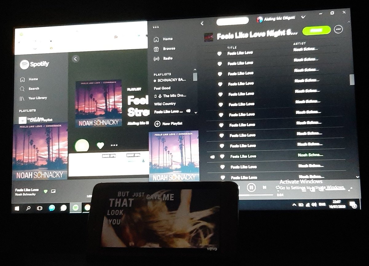 AisMcEll_21's tweet photo. Non stop streaming of my favourite song Feels Like Love by @NoahSchnacky. I've had it on repeat since it was released. It's my favourite song. If you haven't already check it out on all streaming platforms 🎵⚓🎤💜 #noahschnacky #countrymusic #feelslikelove #streamwhileyoudream https://t.co/Mi4F7JVRvc